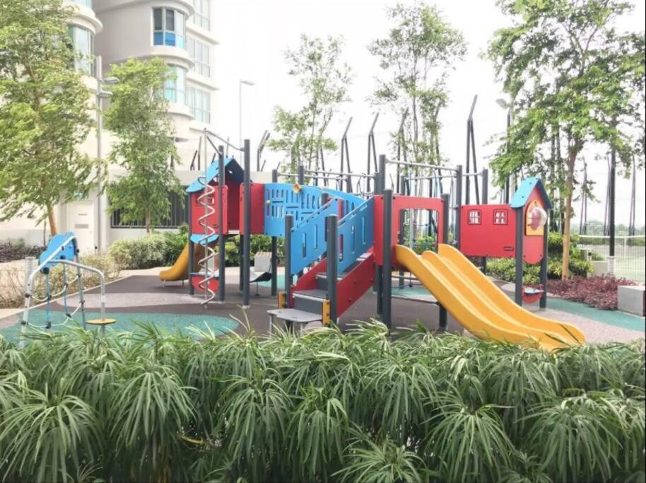 Teega Suites Seaview By Vdo Homestay Nusajaya  Kültér fotó