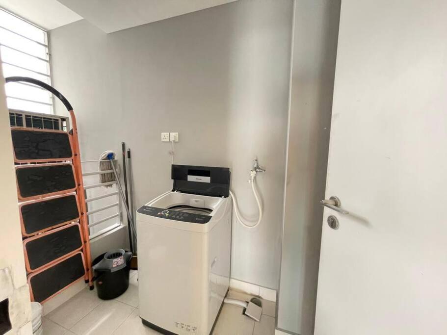 Teega Suites Seaview By Vdo Homestay Nusajaya  Kültér fotó