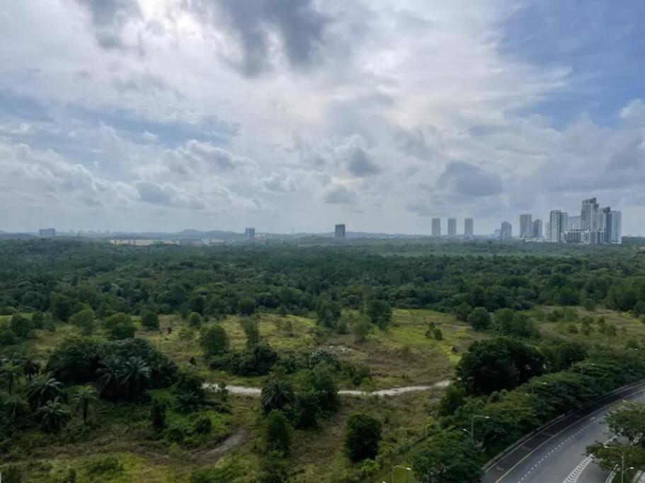 Teega Suites Seaview By Vdo Homestay Nusajaya  Kültér fotó