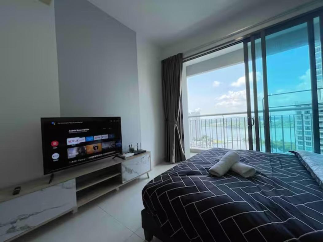 Teega Suites Seaview By Vdo Homestay Nusajaya  Kültér fotó