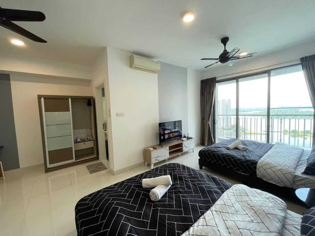 Teega Suites Seaview By Vdo Homestay Nusajaya  Kültér fotó